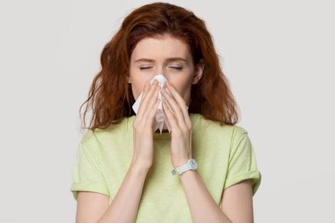 Come trattare la rinite allergica?